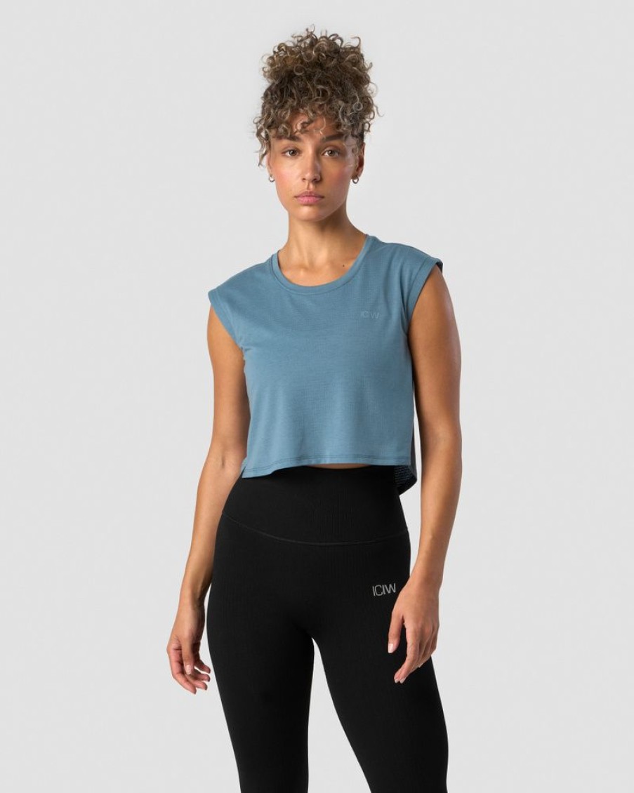 Damer ICIW Tanktops | Stride Cropped Tank Wmn Steel Blue