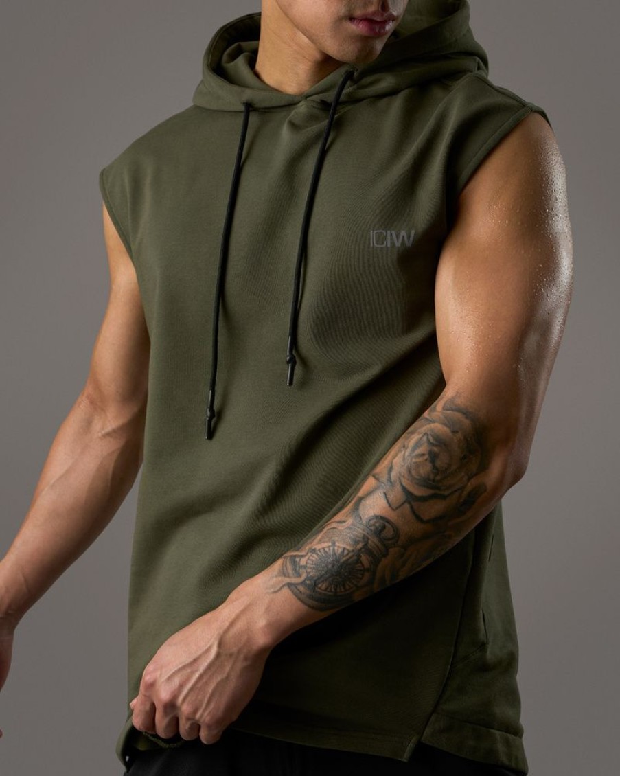 Herrer ICIW Tanktops | Stride Sleeveless Hoodie Men Dark Green