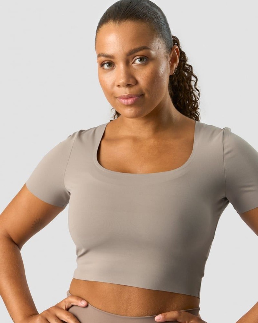 Damer ICIW T-Shirts | Nimble Soft Cropped T-Shirt Greige