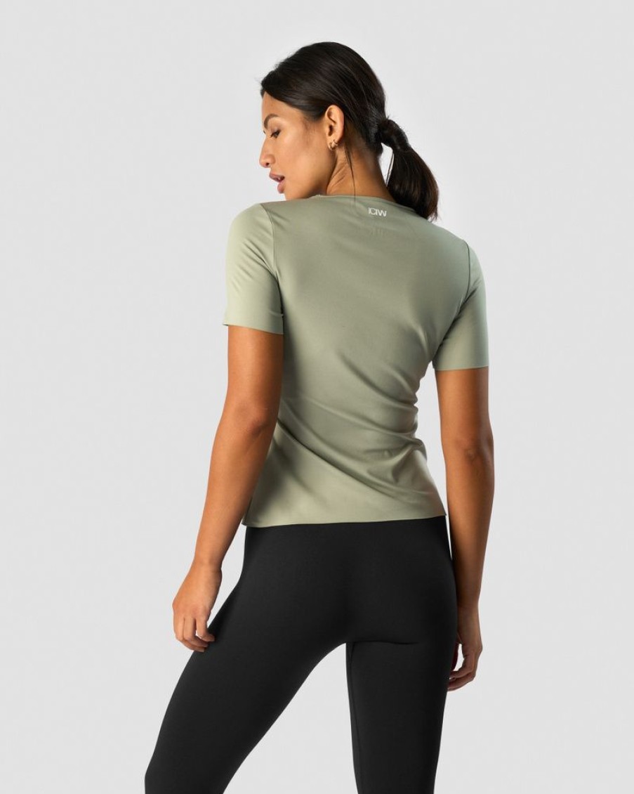 Damer ICIW T-Shirts | Nimble T-Shirt Light Sage Green